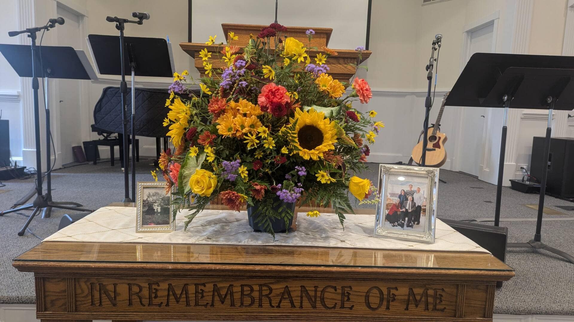 sunday_service_flowers Rawls Baptist Church Stained Glass - Fuquay-Varina, NC